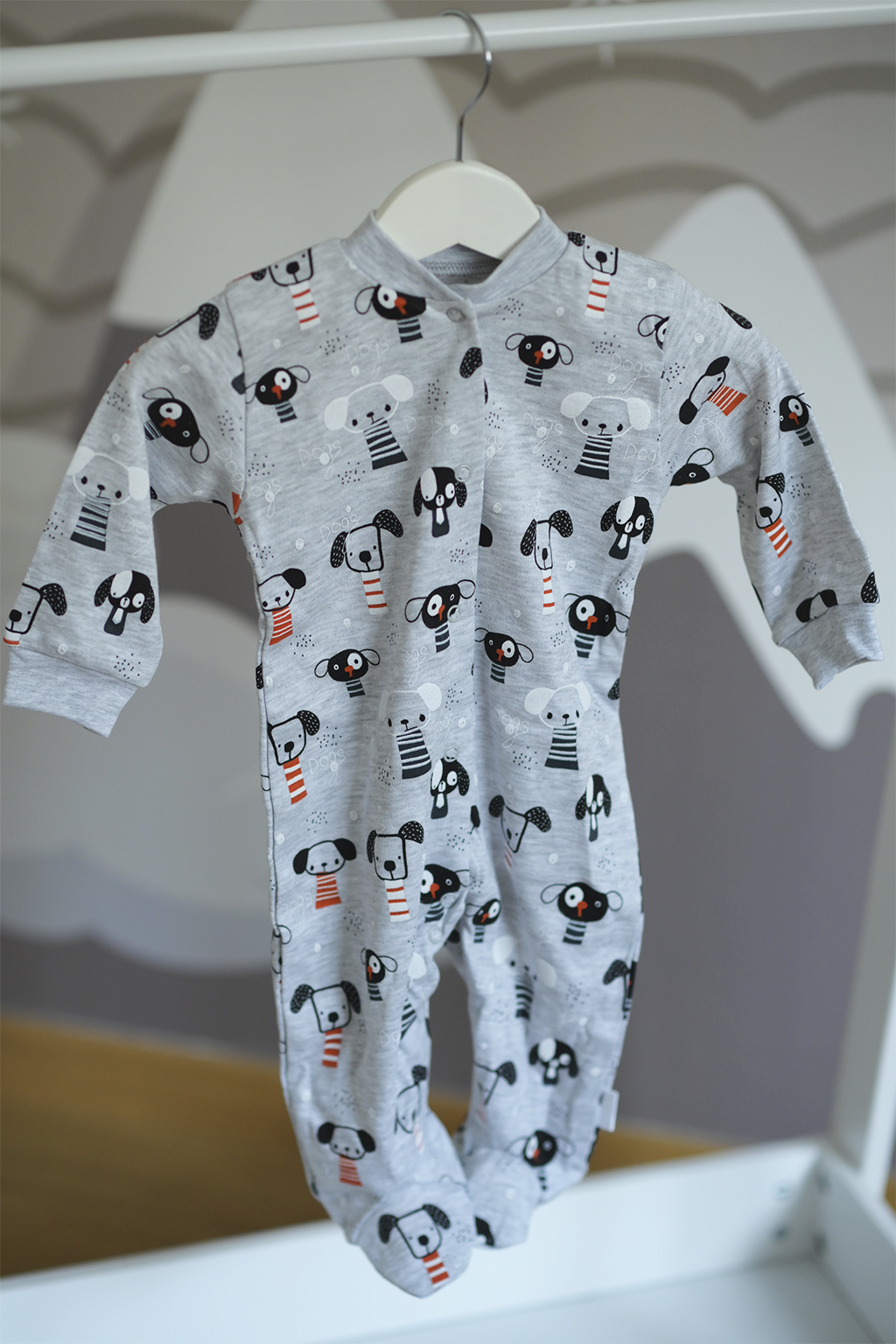 Baby-Strampler mit Koala Hundefreunden – 100 % Baumwolle