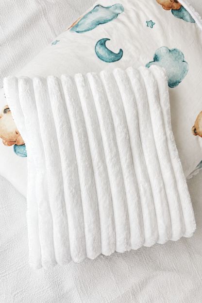 Baby Kuscheldecke mit Bärenmotiv – Weiß